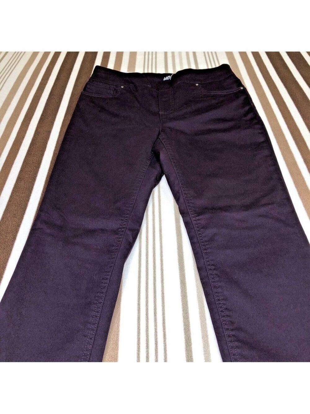 Size 4 X 30 Up! Women’s Pull On 5 Pocket Design Pants Stretchy Faux Zipper KH
